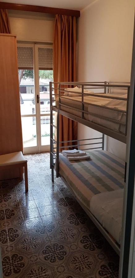 Hotel Enrica Червия Экстерьер фото